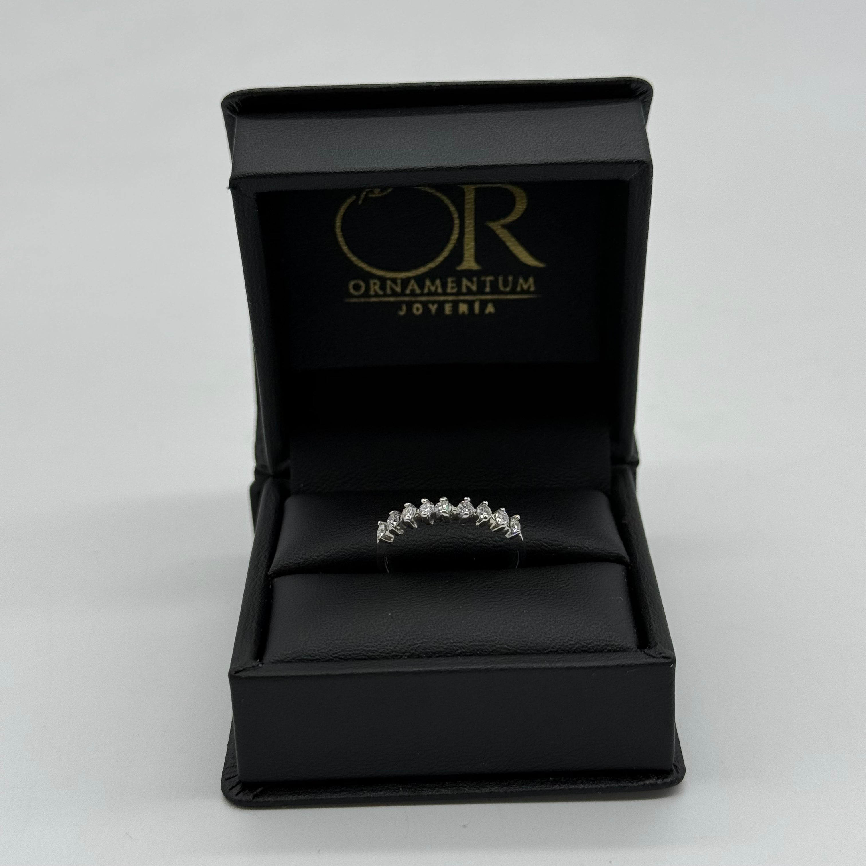 CHURUMBELA ALMENDRA