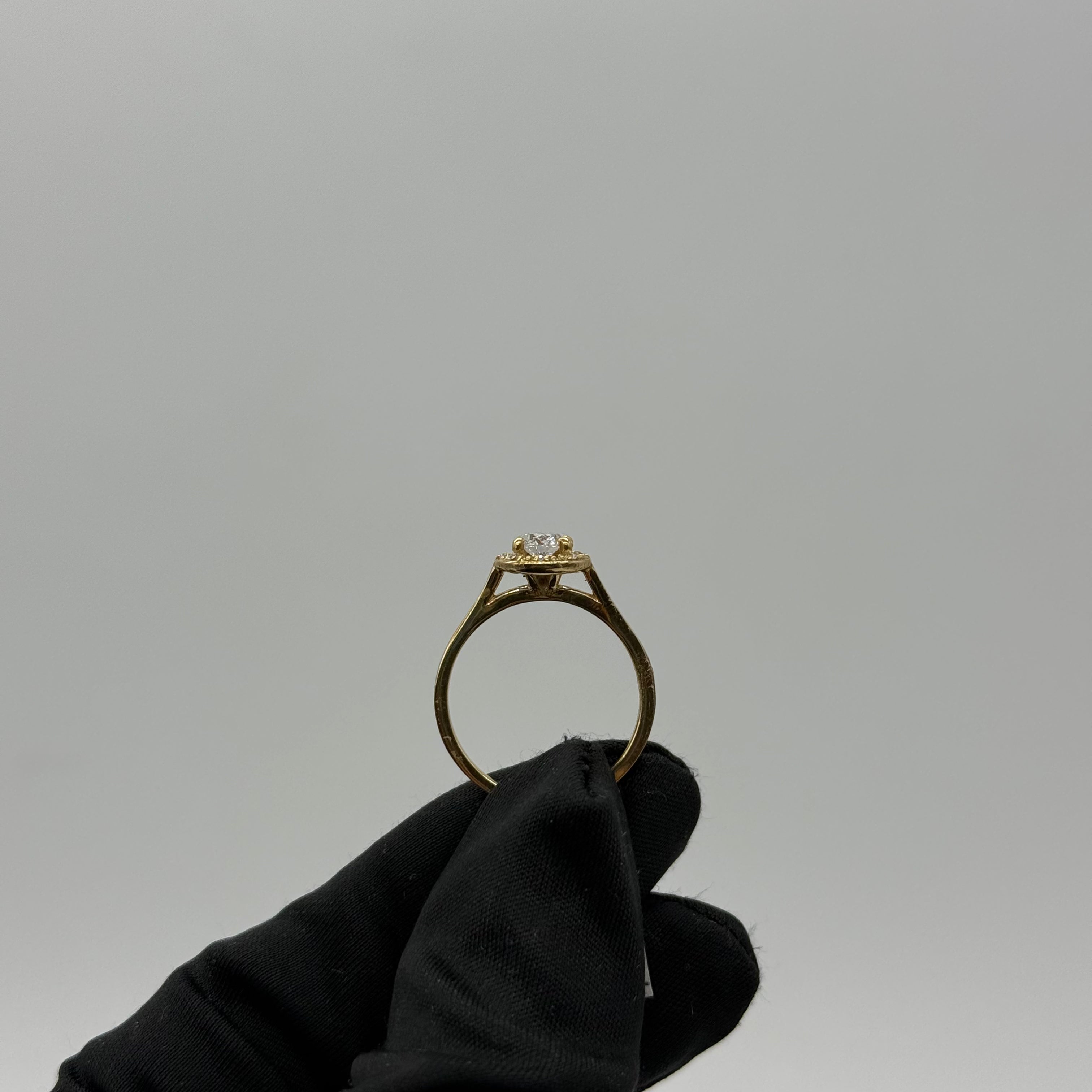 SOLITARIO HALO ROUND (LAB)