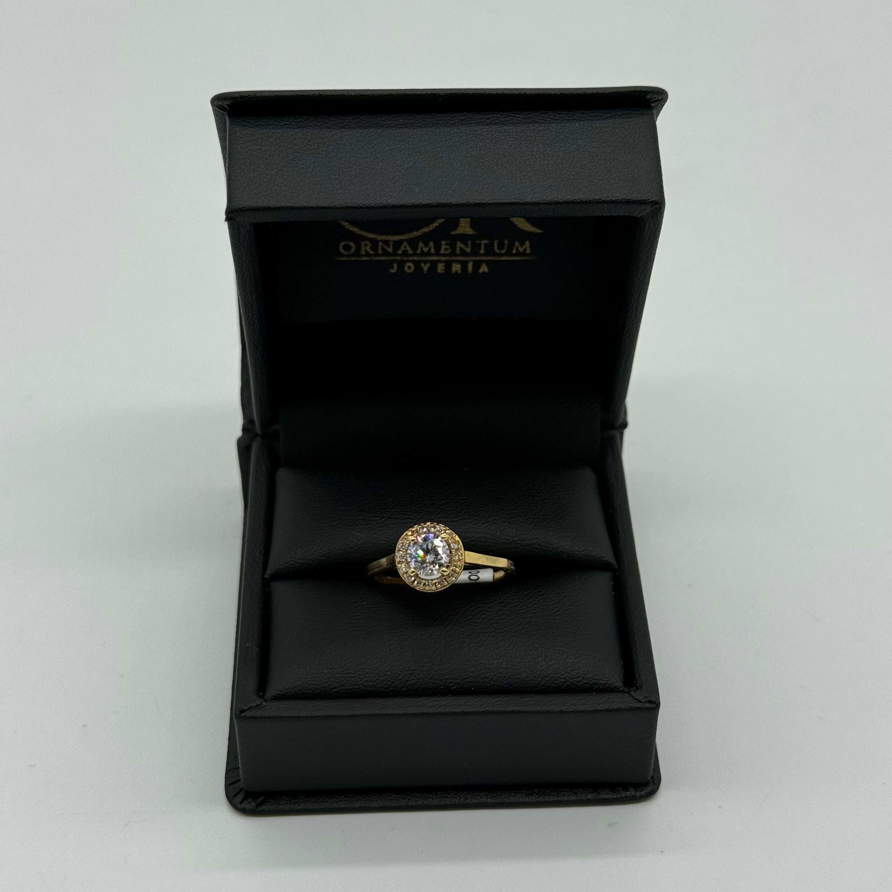 SOLITARIO HALO ROUND (LAB)