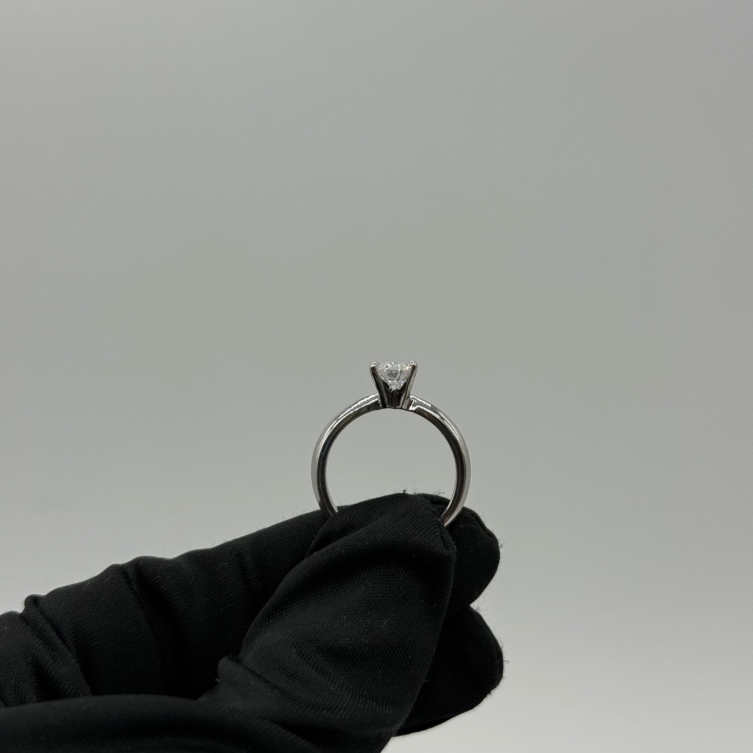 SOLITARIO OVAL NOVO IGI