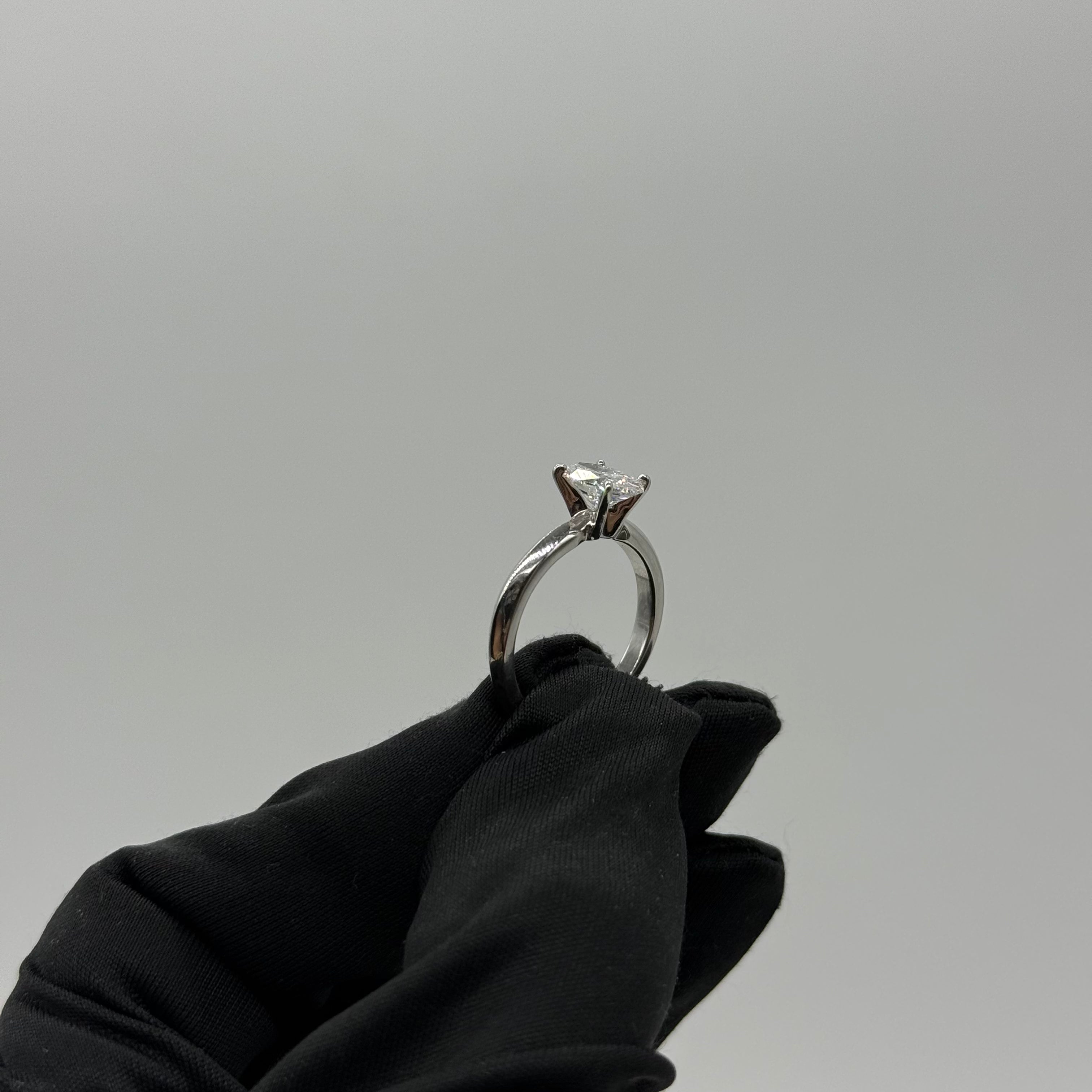 SOLITARIO OVAL NOVO IGI